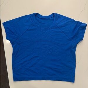 lululemon athletica Blue Short Sleeve Tee